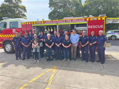 DWThumbnail-29146_13076_07Dec2023164918_Brigade with the new rescue truck.jpg
